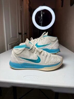 Nike Kobe A.D. Mid 'Aqua Blue' basketball shoe Sz 12